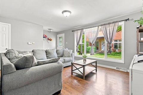 Tiny photo for 207 Linn Court #B, North Aurora, IL 60542 (MLS # 12739462)