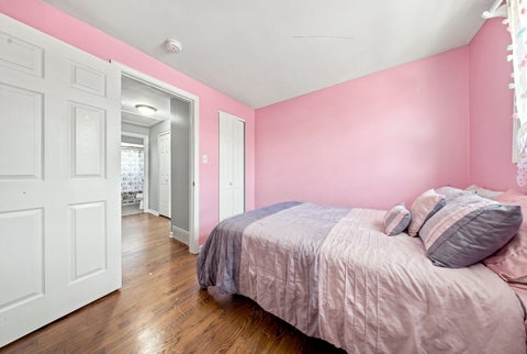 Tiny photo for 207 Linn Court #B, North Aurora, IL 60542 (MLS # 12739462)