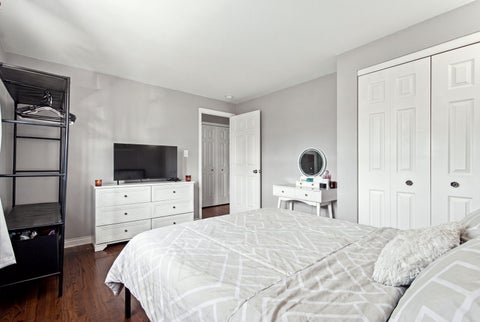 Tiny photo for 207 Linn Court #B, North Aurora, IL 60542 (MLS # 12739462)