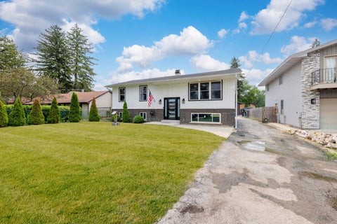 Tiny photo for 17W667 Lorraine Avenue, Addison, IL 60101 (MLS # 12699125)