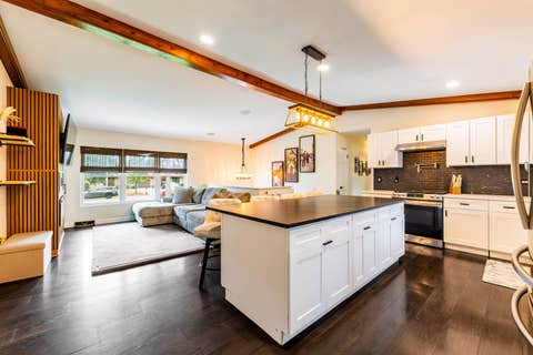 Tiny photo for 17W667 Lorraine Avenue, Addison, IL 60101 (MLS # 12699125)