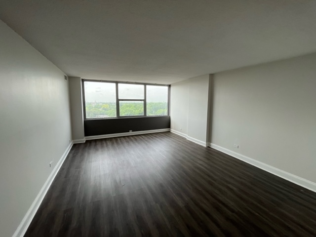 7234 W North Avenue 1109