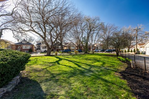 Tiny photo for 2629 N 77th Court, Elmwood Park, IL 60707 (MLS # 12622939)