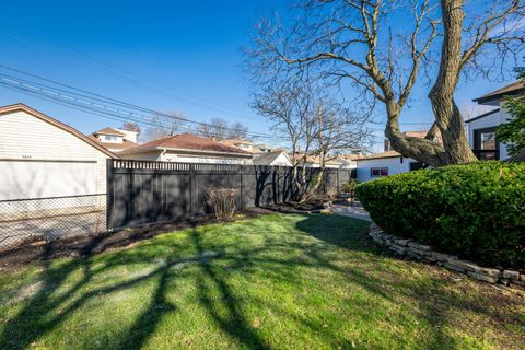 Tiny photo for 2629 N 77th Court, Elmwood Park, IL 60707 (MLS # 12622939)