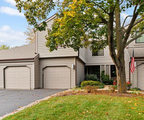 748 Shoreline Road Lake Barrington IL 60010