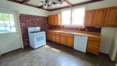 Tiny photo for 948 E Broadway, Centralia, IL 62801 (MLS # 12644227)