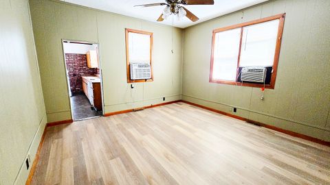 Tiny photo for 948 E Broadway, Centralia, IL 62801 (MLS # 12644227)