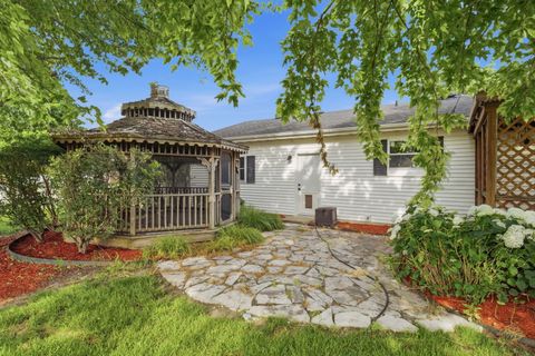 Tiny photo for 909 Knollside Road, New Lenox, IL 60451 (MLS # 12676894)