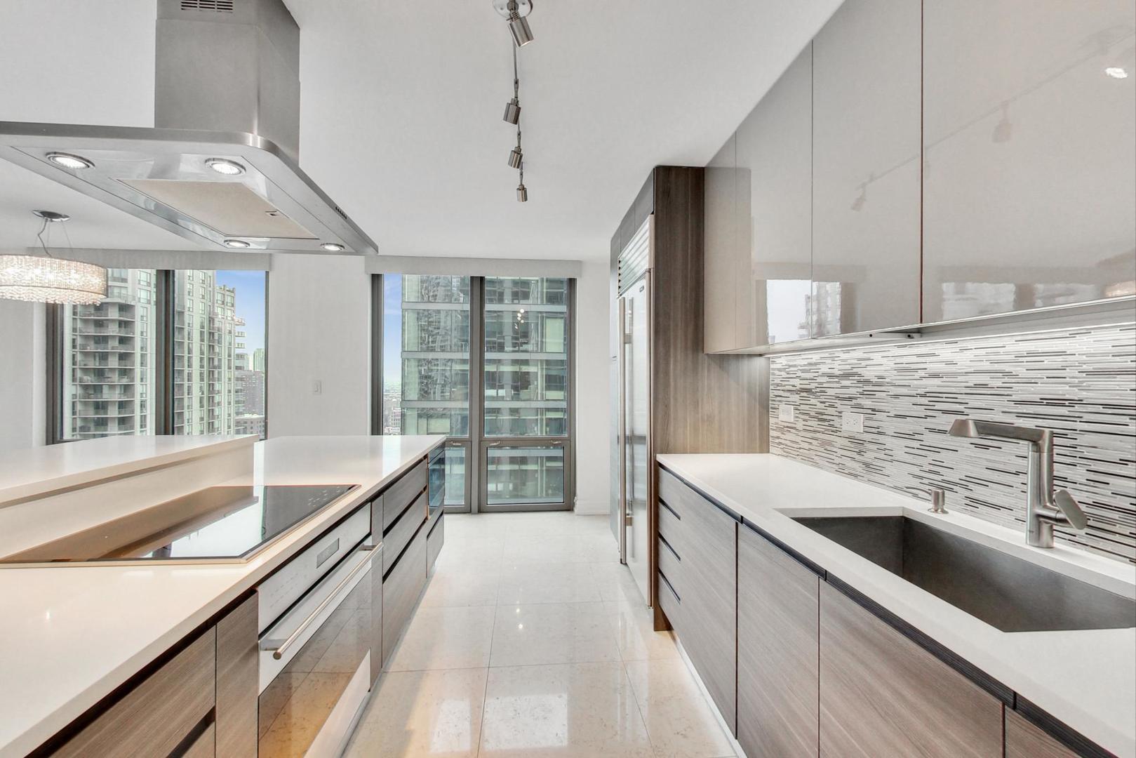 2 E Erie Street 1905