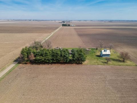 Tiny photo for 29679 Lagoon Road, Minier, IL 61759 (MLS # 12599297)