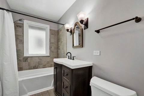 Tiny photo for 376 N WEST Avenue, Elmhurst, IL 60126 (MLS # 12777788)