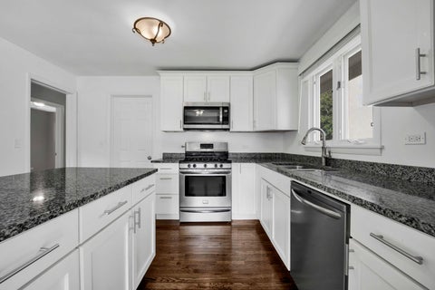 Tiny photo for 376 N WEST Avenue, Elmhurst, IL 60126 (MLS # 12777788)