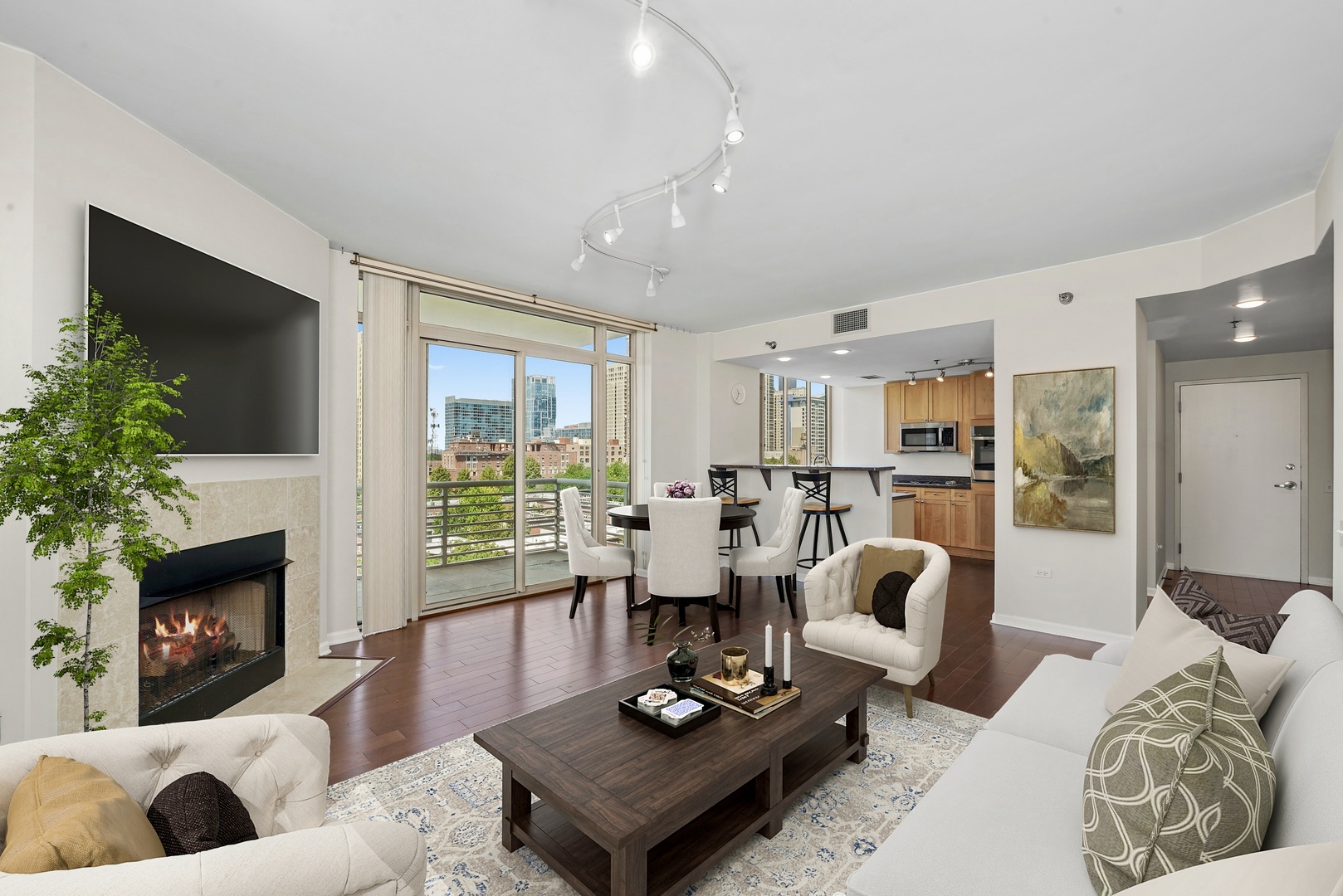 1515 S Prairie Avenue 803