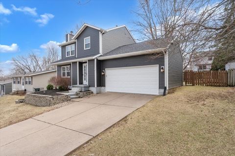 Tiny photo for 729 W 59th Street, Davenport, IA 52806 (MLS # 12600258)