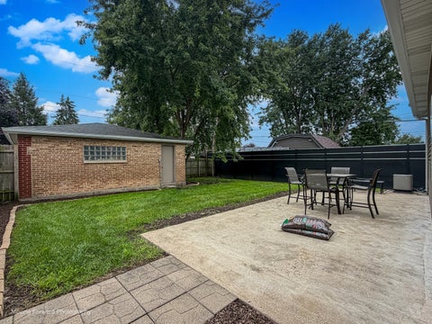 Tiny photo for 7101 W 114th Place, Worth, IL 60482 (MLS # 12734380)