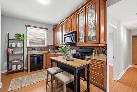 Tiny photo for 2121 N Saint Louis Avenue #3S, Chicago, IL 60647 (MLS # 12739491)