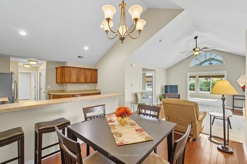 Tiny photo for 23924 W Dayfield Drive #23B, Plainfield, IL 60586 (MLS # 12470291)