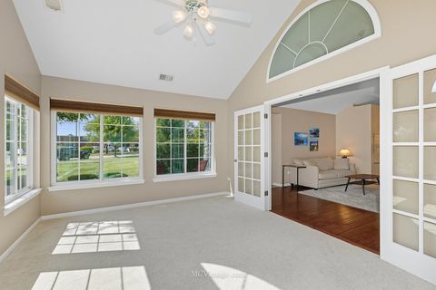 Tiny photo for 23924 W Dayfield Drive #23B, Plainfield, IL 60586 (MLS # 12470291)