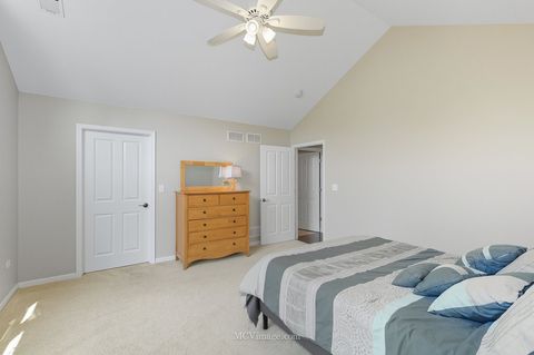 Tiny photo for 23924 W Dayfield Drive #23B, Plainfield, IL 60586 (MLS # 12470291)
