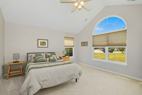 Tiny photo for 23924 W Dayfield Drive #23B, Plainfield, IL 60586 (MLS # 12470291)