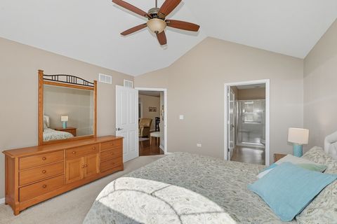 Tiny photo for 23924 W Dayfield Drive #23B, Plainfield, IL 60586 (MLS # 12470291)