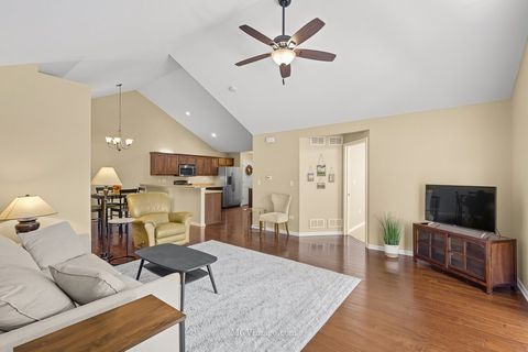 Tiny photo for 23924 W Dayfield Drive #23B, Plainfield, IL 60586 (MLS # 12470291)