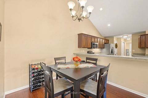 Tiny photo for 23924 W Dayfield Drive #23B, Plainfield, IL 60586 (MLS # 12470291)