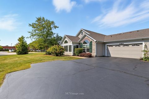 Tiny photo for 23924 W Dayfield Drive #23B, Plainfield, IL 60586 (MLS # 12470291)