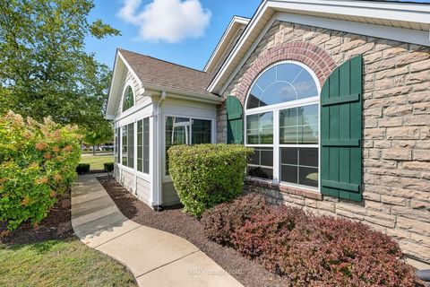 Tiny photo for 23924 W Dayfield Drive #23B, Plainfield, IL 60586 (MLS # 12470291)