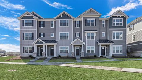 Photo of 2149 yellowstone Boulevard, Mundelein, IL 60060 (MLS # 12476288)