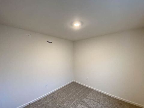 Tiny photo for 2149 yellowstone Boulevard, Mundelein, IL 60060 (MLS # 12476288)
