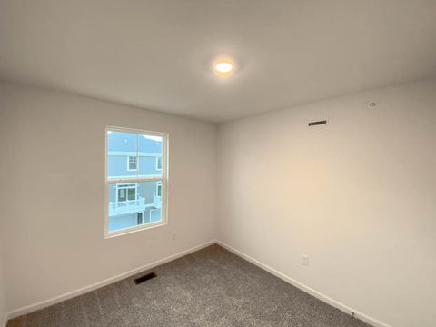 Tiny photo for 2149 yellowstone Boulevard, Mundelein, IL 60060 (MLS # 12476288)