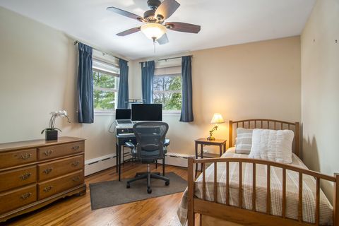 Tiny photo for 331 S Rammer Avenue, Arlington Heights, IL 60004 (MLS # 12570711)