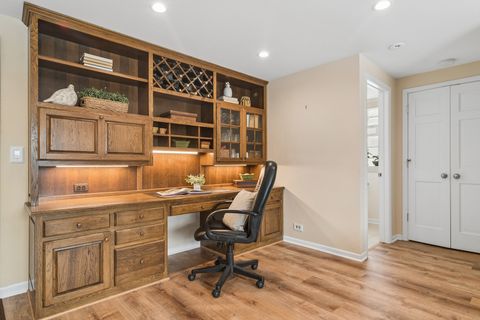 Tiny photo for 331 S Rammer Avenue, Arlington Heights, IL 60004 (MLS # 12570711)