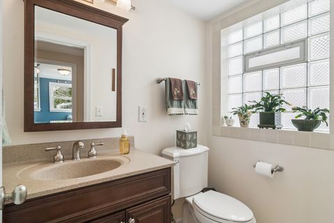 Tiny photo for 331 S Rammer Avenue, Arlington Heights, IL 60004 (MLS # 12570711)