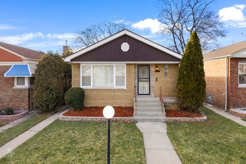 Photo of 12552 S Harvard Avenue, Chicago, IL 60628 (MLS # 12490758)