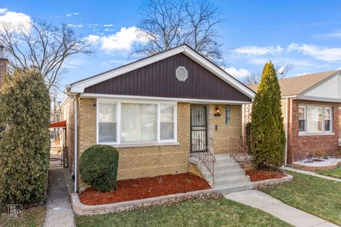 Tiny photo for 12552 S Harvard Avenue, Chicago, IL 60628 (MLS # 12490758)