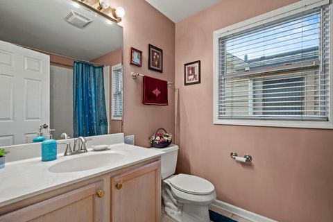 Tiny photo for 6725 N Cicero Avenue, Lincolnwood, IL 60712 (MLS # 12479955)