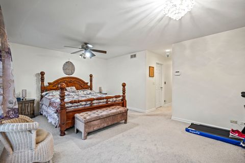 Tiny photo for 6725 N Cicero Avenue, Lincolnwood, IL 60712 (MLS # 12479955)