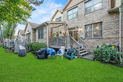 Tiny photo for 6725 N Cicero Avenue, Lincolnwood, IL 60712 (MLS # 12479955)