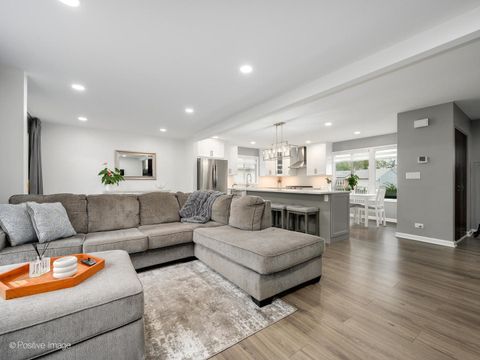 Tiny photo for 845 Case Drive, Roselle, IL 60172 (MLS # 12497478)