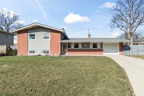 457 N Comfort Lane Palatine IL 60067
