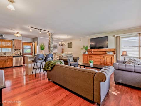 Tiny photo for 1025 Longaker Road, Northbrook, IL 60062 (MLS # 12686113)