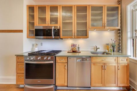 Tiny photo for 319 Kedzie Street #3E, Evanston, IL 60202 (MLS # 12490357)