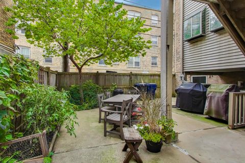 Tiny photo for 319 Kedzie Street #3E, Evanston, IL 60202 (MLS # 12490357)