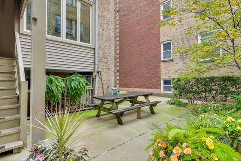 Tiny photo for 319 Kedzie Street #3E, Evanston, IL 60202 (MLS # 12490357)