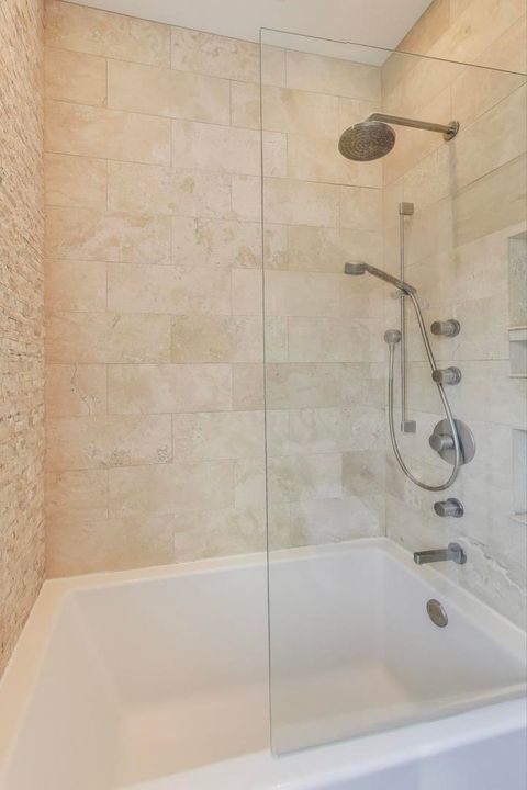 Tiny photo for 319 Kedzie Street #3E, Evanston, IL 60202 (MLS # 12490357)