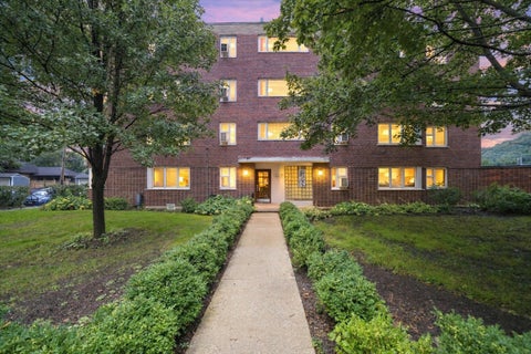 Photo of 7208 Oak Avenue #1SW, River Forest, IL 60305 (MLS # 12790468)