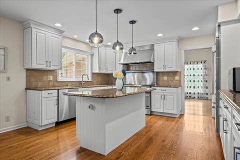 Tiny photo for 455 Rockefeller Road, Lake Forest, IL 60045 (MLS # 12709940)