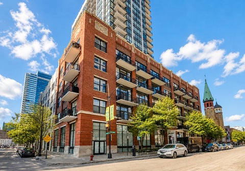 Photo of 210 S Desplaines Street #2203, Chicago, IL 60661 (MLS # 12755413)